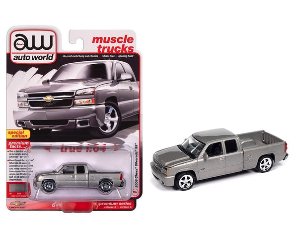 Modellino Truck In Scala Auto World 1:64 Silverado SS Pickup Truck 2006 – Modellino Arancione, Nuovo In Scatola, Collezione 2023 2024 Release 2 - Foto 6