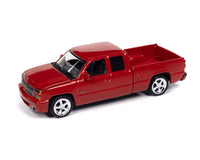 Auto World 1:64 2006 Chevrolet Silverado SS Truck Extended Cab Fleetside – Victory Red – Muscle Trucks